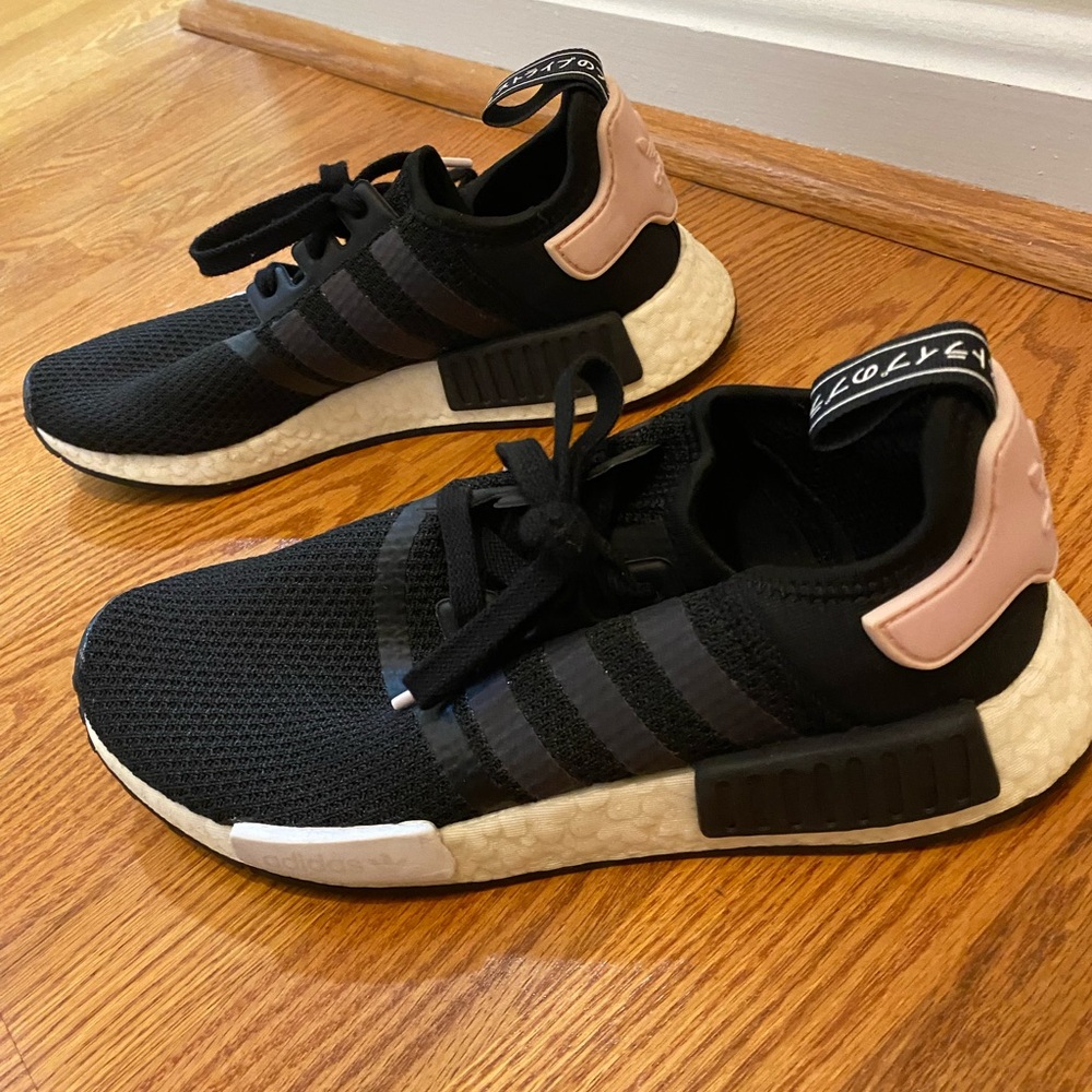 Women’s Adidas Boost Size 8. Never Worn.